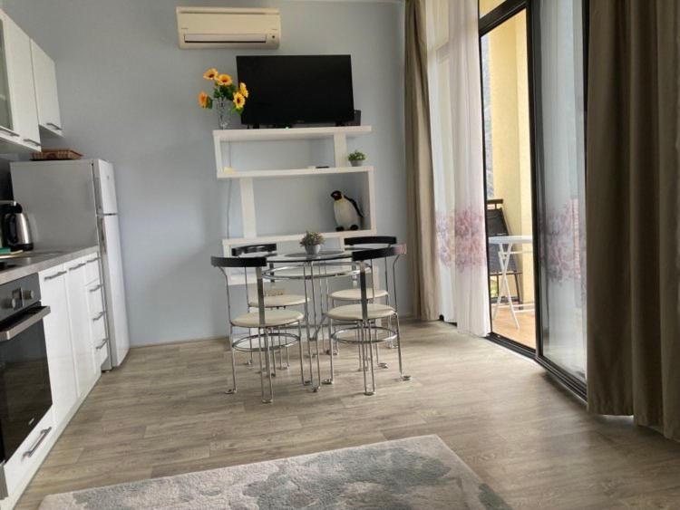 Apartments Fantasy Котор Екстериор снимка